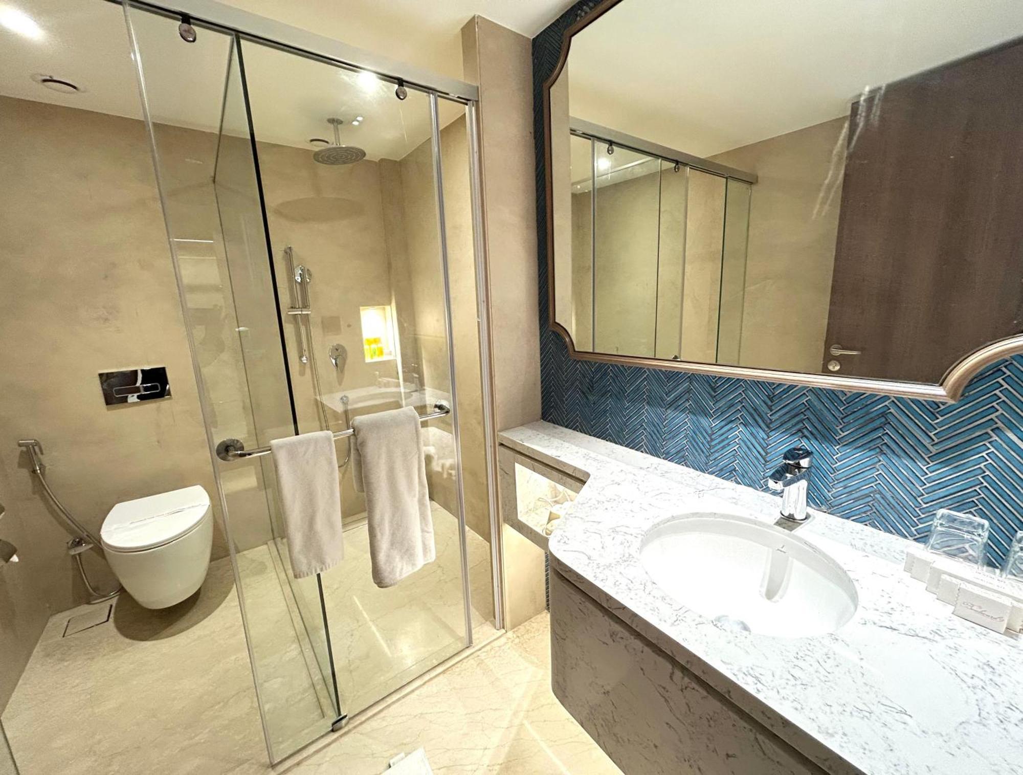 Boulevard 9 Luxury Resort & Spa Nadiād Exterior foto