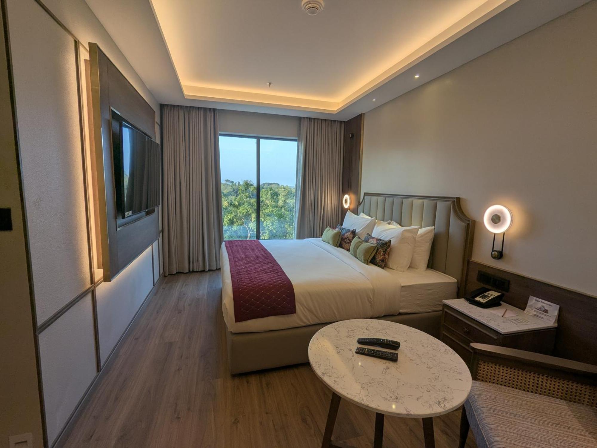 Boulevard 9 Luxury Resort & Spa Nadiād Exterior foto